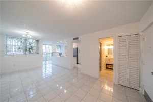 9401 SW 4th St, Miami, FL 33174, Sold 02/01/22