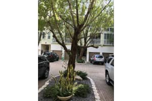 325 Meridian Ave, Miami Beach, FL 33139, Sold 07/14/23