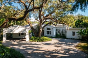 7425 SW 50th Ct, Miami, FL 33143, Sold 01/24/22