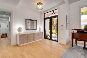7425 SW 50th Ct, Miami, FL 33143, Sold 01/24/22