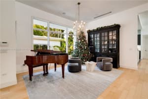 7425 SW 50th Ct, Miami, FL 33143, Sold 01/24/22