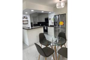 8810 Fontainebleau Blvd, Miami, FL 33172, Sold 05/29/22