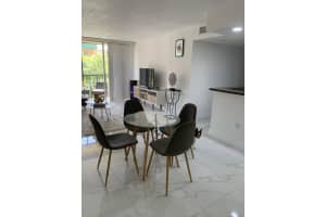 8810 Fontainebleau Blvd, Miami, FL 33172, Sold 05/29/22