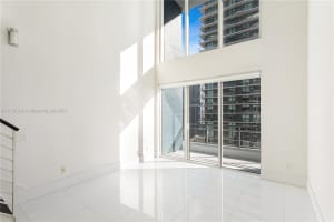 60 SW 13th St, Miami, FL 33130, Sold 01/13/22
