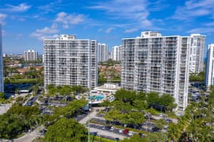3701 N Country Club Dr, Aventura, FL 33180, Sold 02/02/22