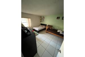 8875 Fontainebleau Blvd, Miami, FL 33172, Sold 02/04/22