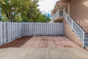 8400 SW 154th Cir Ct, Miami, FL 33193, Sold 01/14/22