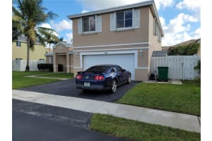 4060 SW 70th Terrace, Davie, FL 33314, Sold 02/01/22