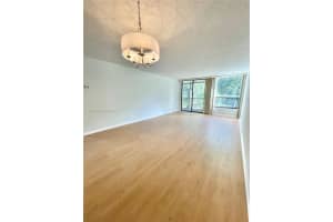 8050 W McNab Rd, Tamarac, FL 33321, Sold 01/18/22