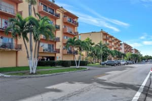 1900 W 54th St, Hialeah, FL 33012, Sold 04/01/22