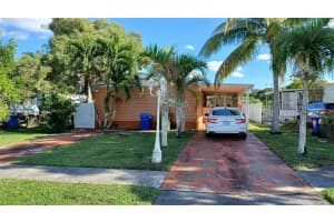 261 NW 218th Way, Pembroke Pines, FL 33029, Sold 03/09/22