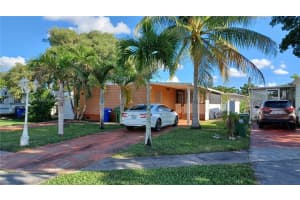 261 NW 218th Way, Pembroke Pines, FL 33029, Sold 03/09/22