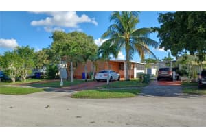 261 NW 218th Way, Pembroke Pines, FL 33029, Sold 03/09/22