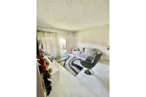7423 SW 152nd Ave, Miami, FL 33193, Sold 01/12/22