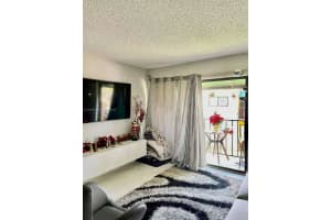 7423 SW 152nd Ave, Miami, FL 33193, Sold 01/12/22