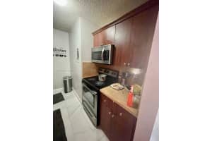 7423 SW 152nd Ave, Miami, FL 33193, Sold 01/12/22