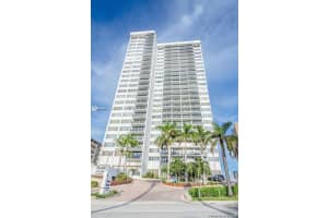 3140 S Ocean Dr, Hallandale Beach, FL 33009, Sold 03/14/22