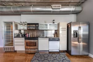 1700 Meridian Ave, Miami Beach, FL 33139, Sold 03/10/22