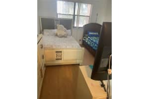 8100 Geneva Ct, Doral, FL 33166, Sold 02/04/22