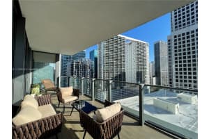 68 SE 6th St, Miami, FL 33131, Sold 05/26/22