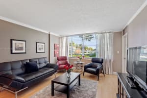 2781 Taft St, Hollywood, FL 33020, Sold 02/25/22