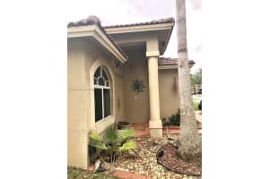 287 SW 206th Ave, Pembroke Pines, FL 33029, Sold 05/06/22