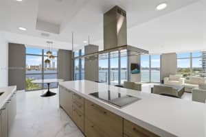 17301 Biscayne Blvd, North Miami Beach, FL 33160, Sold 04/08/22