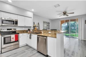 2827 SW 83rd Terrace, Miramar, FL 33025, Sold 02/08/22