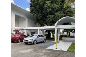 488 NW 165th St, Miami, FL 33169, Sold 04/08/22