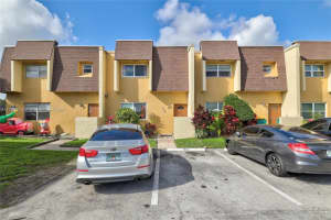 5624 Blueberry Ct, Lauderhill, FL 33313, Sold 01/28/22