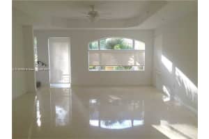 18404 NE 27th Ct, Aventura, FL 33160, Sold 05/27/22