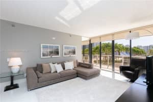 3640 Yacht Club Dr, Aventura, FL 33180, Sold 03/15/22