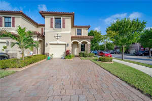 3305 W 90th St, Hialeah, FL 33018, Sold 02/01/22