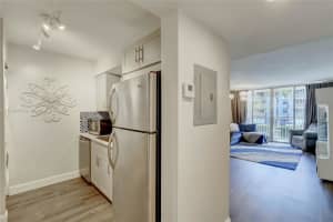 1350 SE 3rd Ave, Dania Beach, FL 33004, Sold 02/08/22