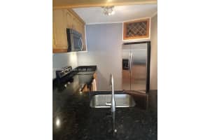 2000 Riverside Pl, Wilton Manors, FL 33305, Sold 02/28/22