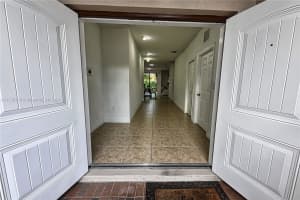 9967 NW 10 Terrace, Miami, FL 33172, Sold 02/02/22