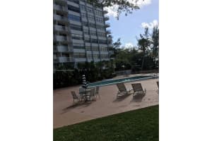 1300 NE Miami Gardens Dr #204e, Miami, FL 33179, Sold 01/28/22