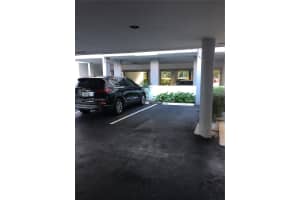 1300 NE Miami Gardens Dr #204e, Miami, FL 33179, Sold 01/28/22
