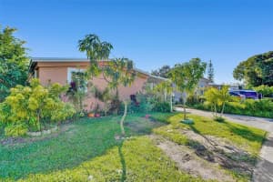 21610 NW 7th Ct, Pembroke Pines, FL 33029, Sold 01/31/22
