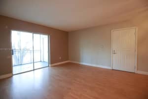 8660 SW 212th St, Cutler Bay, FL 33189, Sold 01/10/22