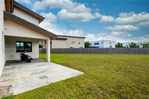 10398 NW 76th Terrace, Doral, FL 33178, Sold 07/21/22