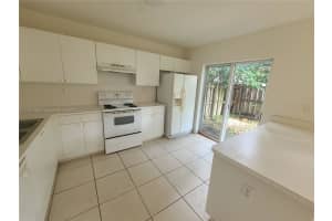 5963 SW 162nd Pl, Miami, FL 33193, Sold 04/12/22