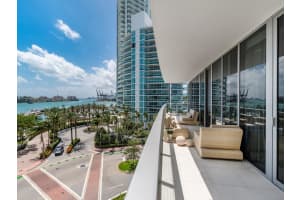 801 South Pointe Dr, Miami Beach, FL 33139, Sold 03/23/22