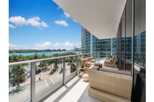 801 South Pointe Dr, Miami Beach, FL 33139, Sold 03/23/22