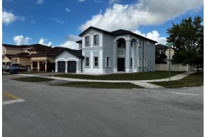 8901 NW 178th St, Hialeah, FL 33018, Sold 02/04/22
