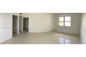 471 Ives Dairy Rd, Miami, FL 33179, Sold 01/21/22