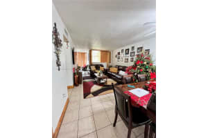 9411 SW 4th St, Miami, FL 33174, Sold 05/17/22