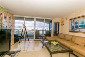 3640 Yacht Club Dr, Aventura, FL 33180, Sold 03/31/22
