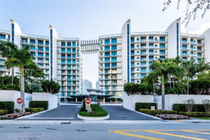 3250 NE 188th St, Aventura, FL 33180, Sold 03/29/22
