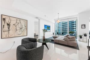 100 South Pointe Dr, Miami Beach, FL 33139, Sold 02/04/22